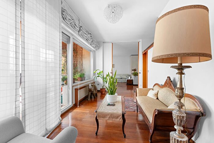 Appartamento con 8 locali in vendita in Via Spalti, Venezia