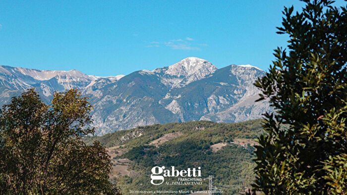 Casa con 5 locali in vendita in Via San Pietro, Altino