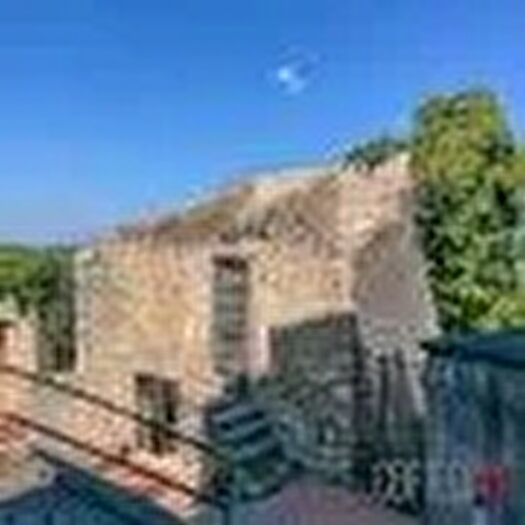 Casa in vendita in Toffia