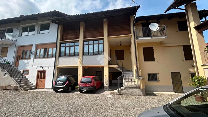 Casa bilocale in vendita in Via Conte Cagnis, Lessolo