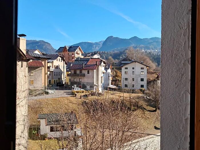 Appartamento con 5 locali in vendita in Lozzo Di Cadore