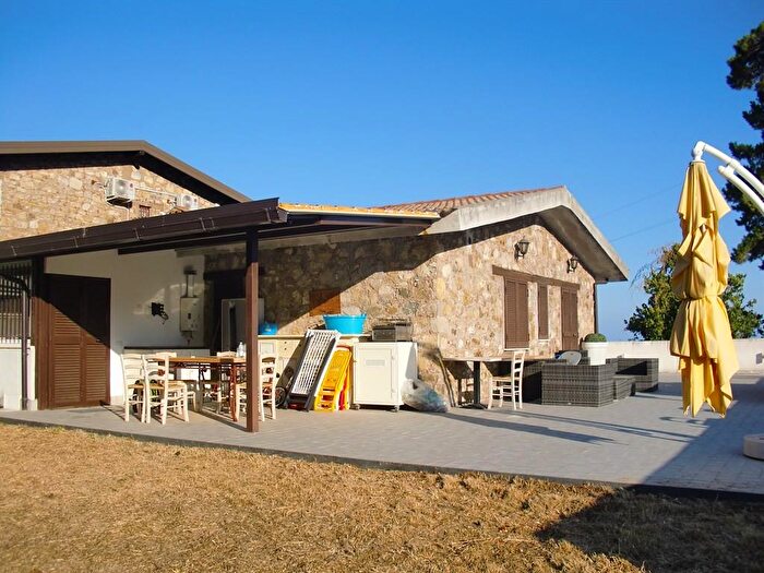 Casa quadrilocale in vendita in San Giovanni A Piro