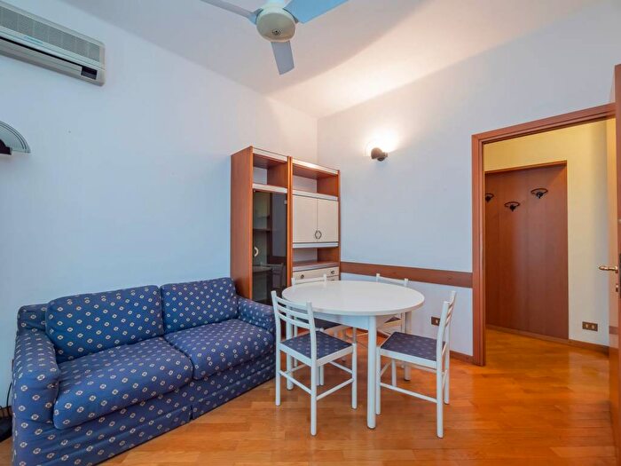 Appartamento bilocale in affitto in Via Giuseppe Candiani, Bovisa, Milano