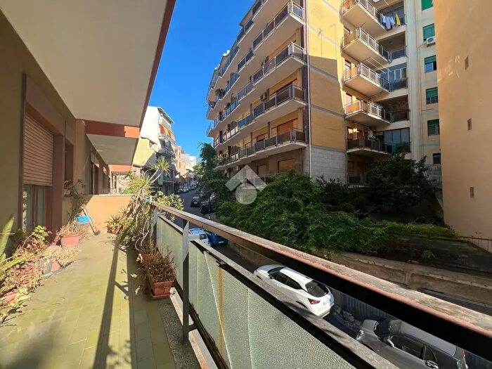 Appartamento quadrilocale in vendita in Via Santa Lucia, Reggio di Calabria