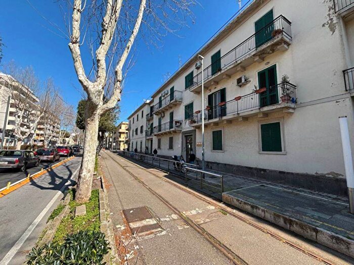 Appartamento trilocale in affitto in Viale San Martino, Quartiere Americano, Messina