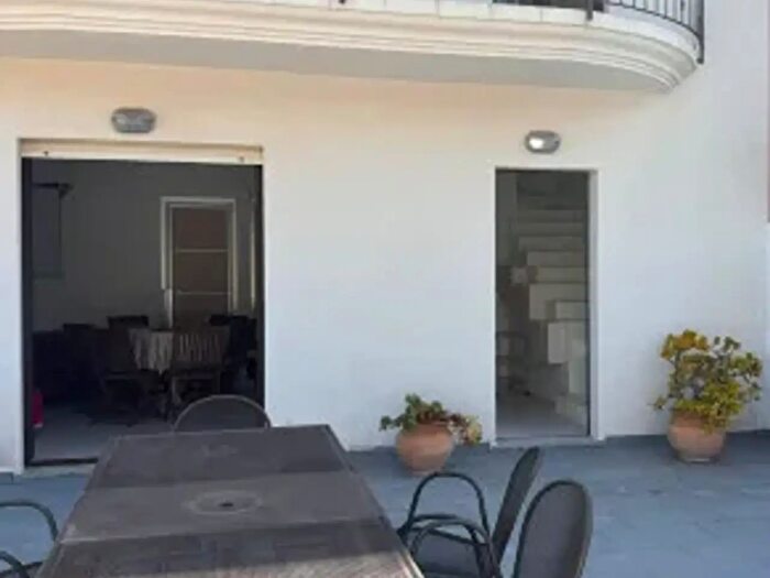 Casa con 5 locali in affitto in Via Francescantonio Riso, Soverato