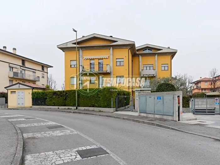 Appartamento quadrilocale in vendita in Via Asiago C, Stezzano