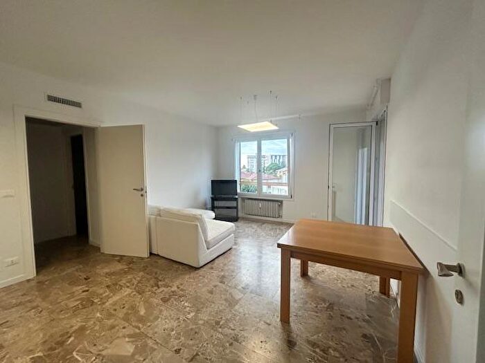 Appartamento quadrilocale in vendita in Viale Italia, Castelfranco Veneto