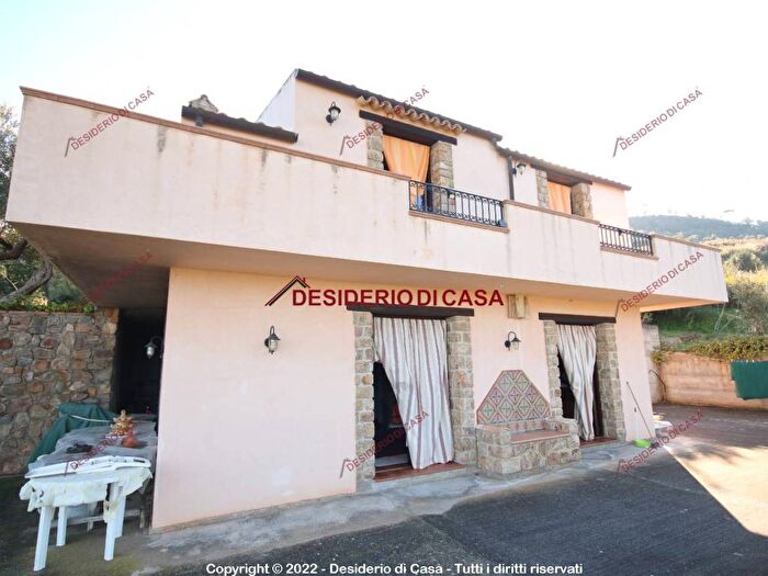 Casa con 5 locali in affitto in Via delle Magnolie, Cefalù