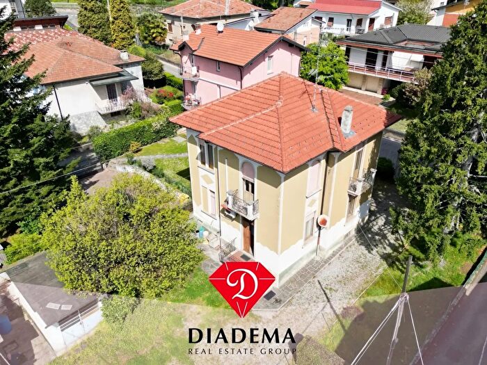 Casa quadrilocale in vendita in Via Armando Diaz, Cavaria Con Premezzo