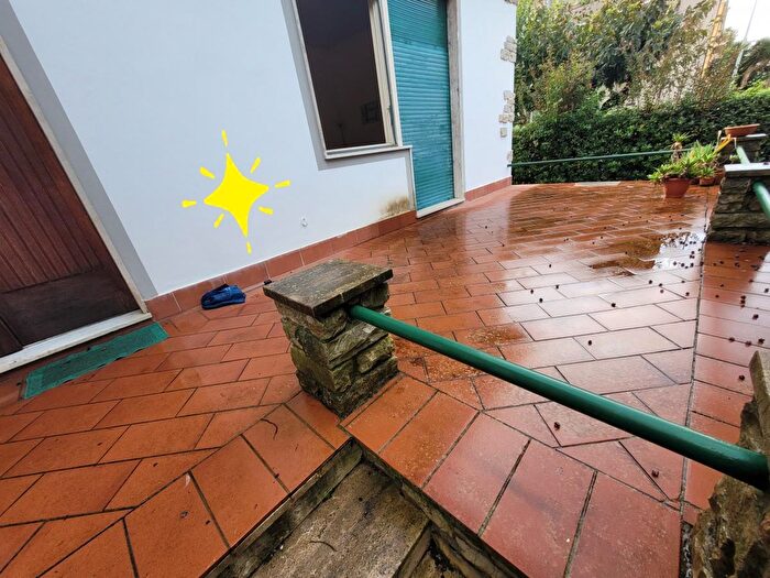 Casa con 7 locali in vendita in Pisa