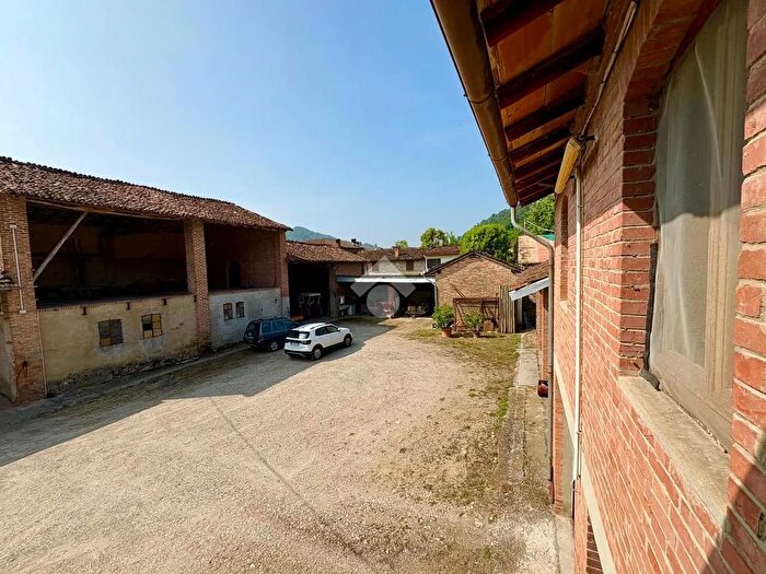 Casa bilocale in vendita in Strada Comunale Montagnano, CastellArquato