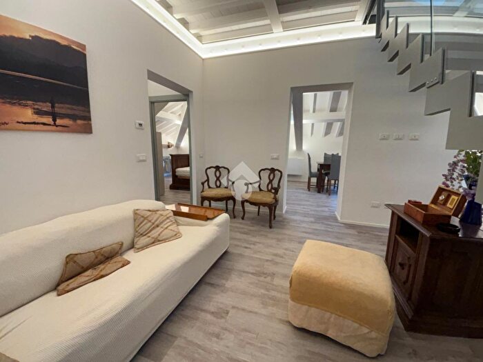 Casa quadrilocale in affitto in Stradello Scartazzetta, Modena