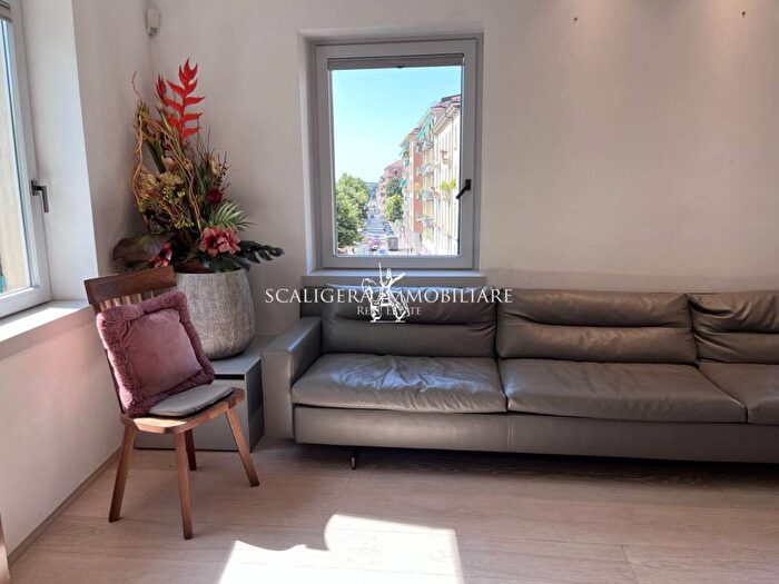 Appartamento trilocale in affitto in Via Sottoriva, Centro Storico, Verona