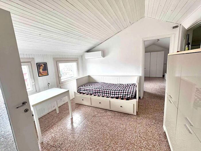 Appartamento bilocale in vendita in Via Buratti, Bergamo