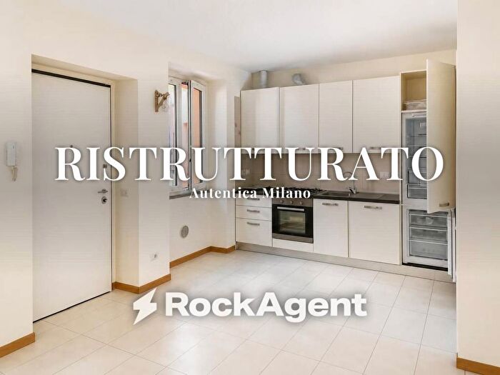 Appartamento trilocale in affitto in Via Paullo, Cadore, Milano