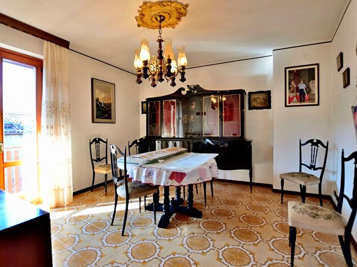 Casa con 9 locali in vendita in Via Bagatella, Sorisole