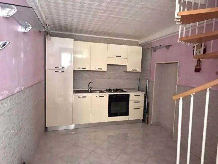 Appartamento bilocale in vendita in Via Alberto Mario, Siracusa