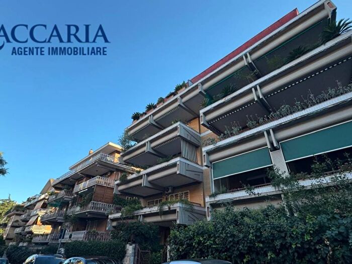 Appartamento trilocale in vendita in Via Roberto Bracco, Talenti Monte Sacro, Roma