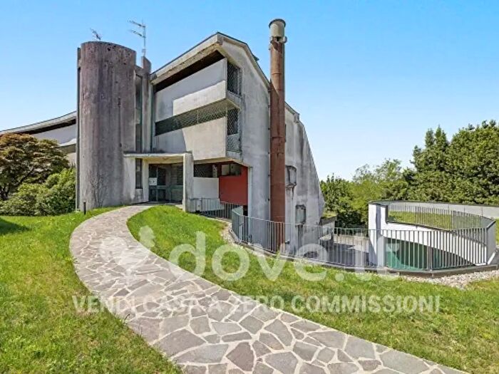 Appartamento bilocale in vendita in Via Talizia, Varese
