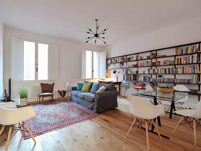 Appartamento trilocale in affitto in Via Alfredo Testoni, Centro Storico, Bologna