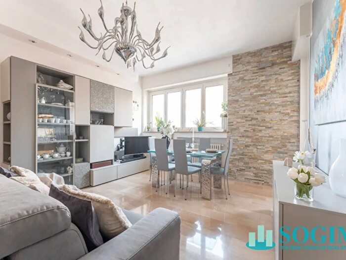 Appartamento trilocale in vendita in Via Bellini, Sesto San Giovanni