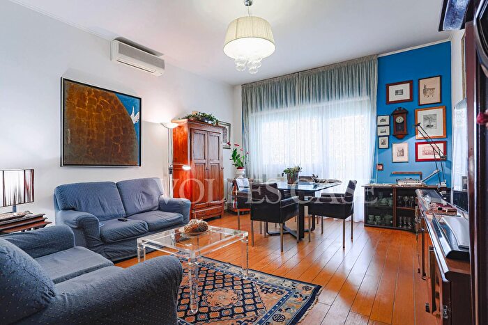 Appartamento quadrilocale in vendita in Via Tagliamento, Roma