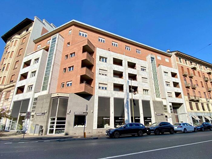 Appartamento quadrilocale in affitto in Via Nizza, San Secondo, Torino