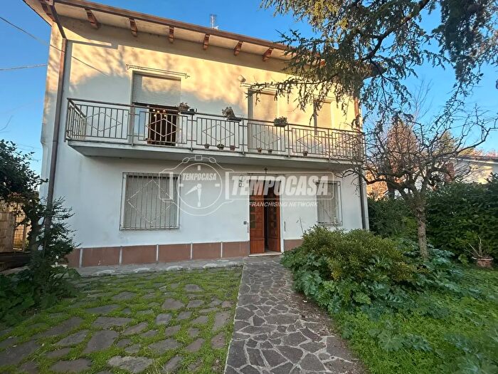 Casa con 7 locali in vendita in Via dei Cappuccini, Finale Emilia