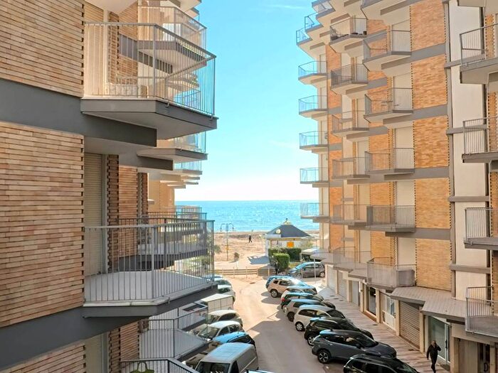 Appartamento quadrilocale in affitto in Largo Tempini, Lido Centro Ovest, Jesolo