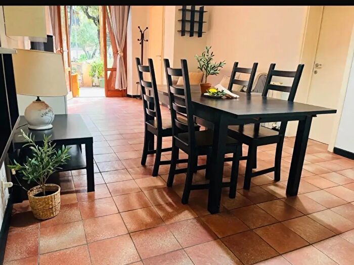Appartamento trilocale in vendita in Camaiore