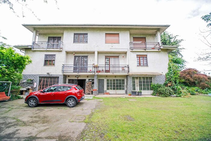 Casa con 10 locali in vendita in Regione Cravero, Volpiano