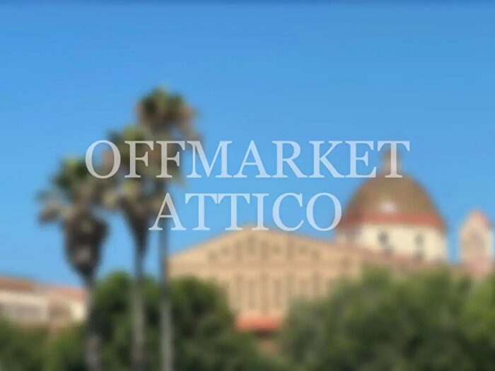 Appartamento con 8 locali in vendita in Alghero