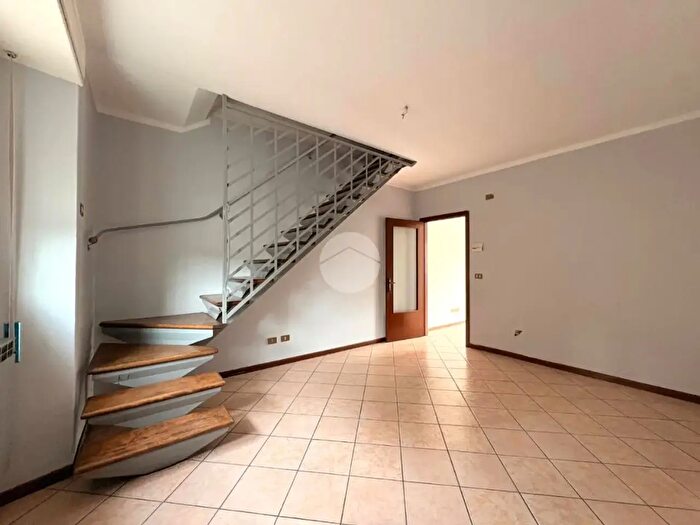 Casa trilocale in vendita in Via Santa Croce, Gussago