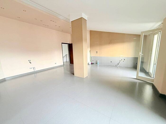 Appartamento trilocale in affitto in Via Antica Giardini, Giardini Oasi Sacro Cuore, Giugliano in Campania