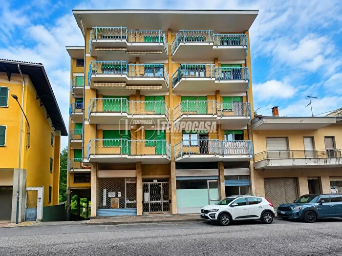 Appartamento bilocale in vendita in Via Roma, Valdilana