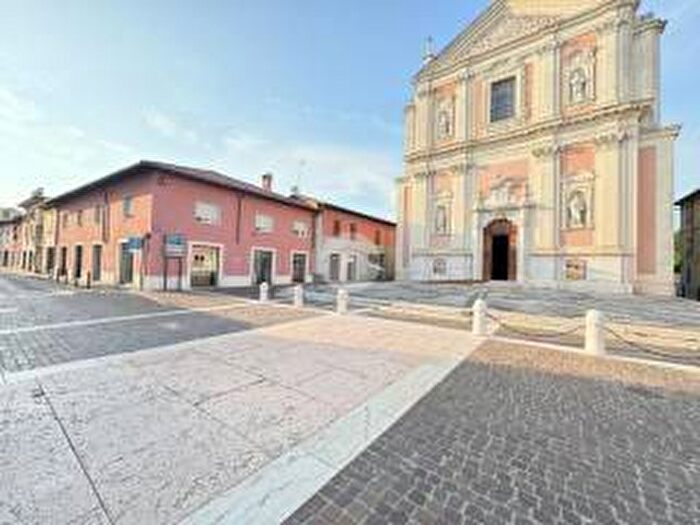 Casa con 5 locali in affitto in Ospitaletto