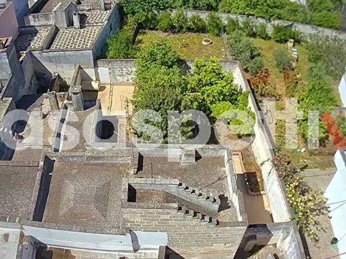 Casa con 5 locali in vendita in Via Santo Spirito, Veglie