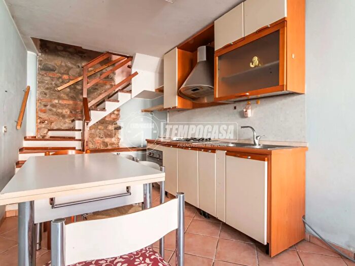Appartamento bilocale in vendita in Via Mazza, Guanzate