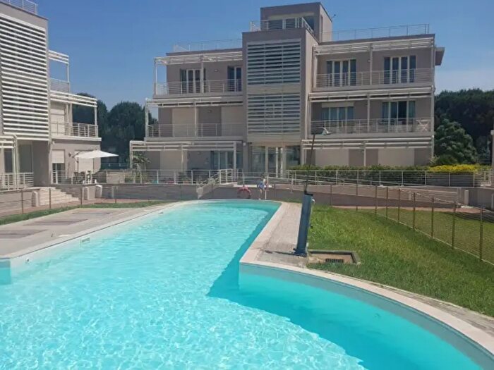 Appartamento quadrilocale in vendita in Viale del Tirreno, Pisa