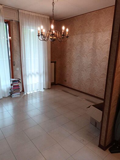 Appartamento con 5 locali in vendita in Pesaro