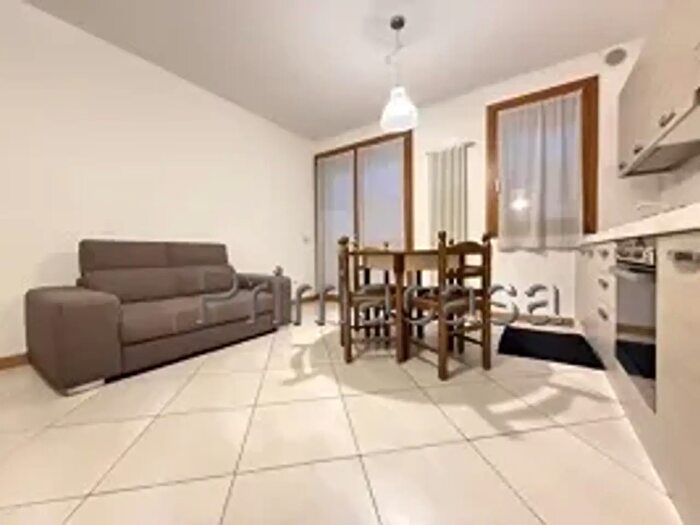 Appartamento trilocale in vendita in Viale San Marco, Marcon