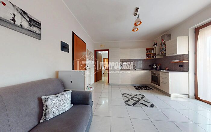 Appartamento bilocale in vendita in Via Sammichele, Casamassima