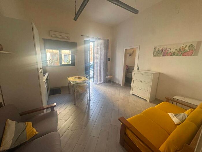 Appartamento monolocale in affitto in Centro, Cinisi