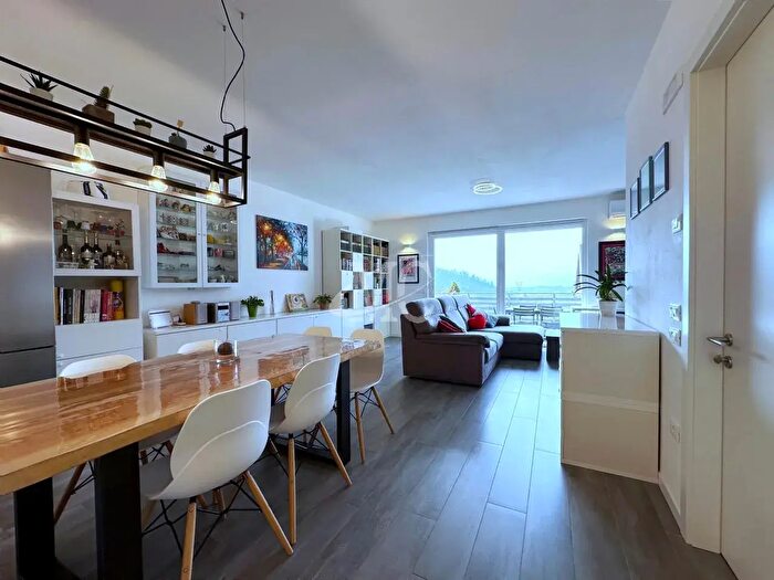 Casa con 7 locali in vendita in Via alle Arbole, Rovereto