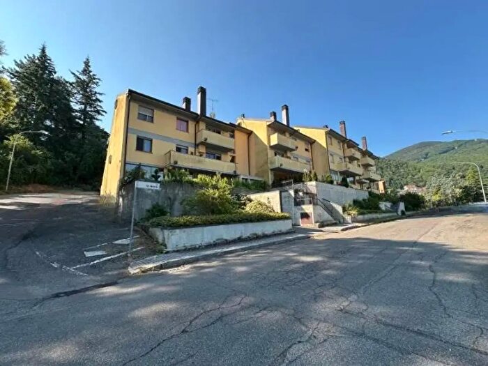 Appartamento con 6 locali in vendita in Via Nobili, Castiglione Dei Pepoli