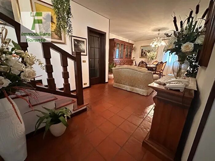 Casa con 5 locali in vendita in Via Pellico, Santa Maria Di Sala