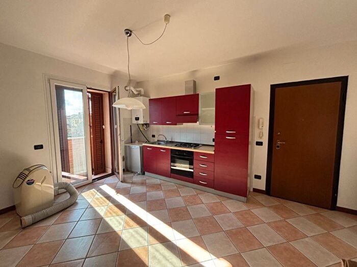 Appartamento bilocale in affitto in Eremo, Curtatone