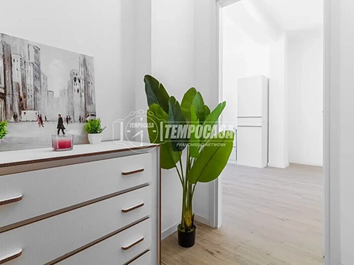 Appartamento bilocale in vendita in Viale Molise, Milano
