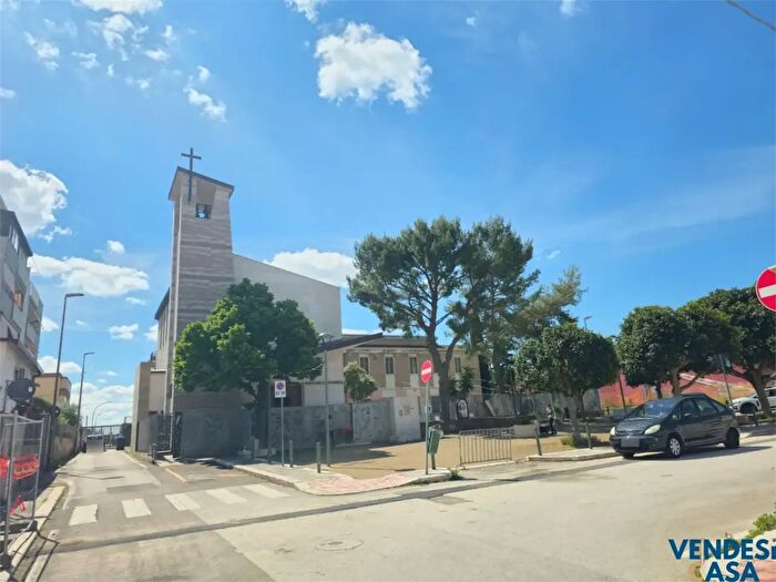 Appartamento quadrilocale in affitto in Via Martin Lutero M, Bari